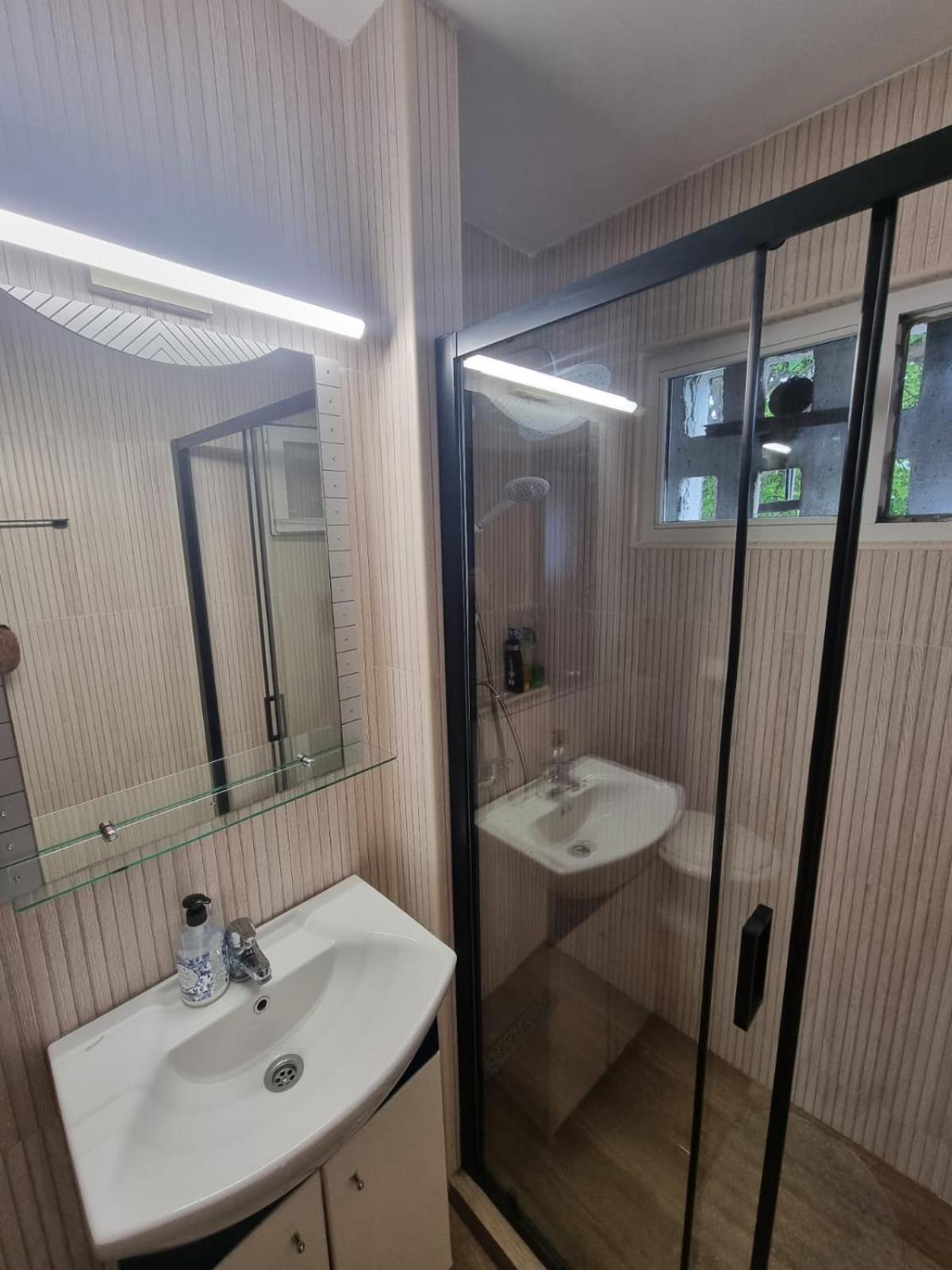 Apartament Denis Leilighet Orşova Eksteriør bilde