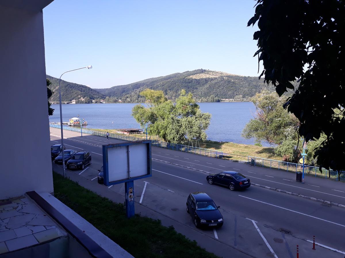 Apartament Denis Leilighet Orşova Eksteriør bilde
