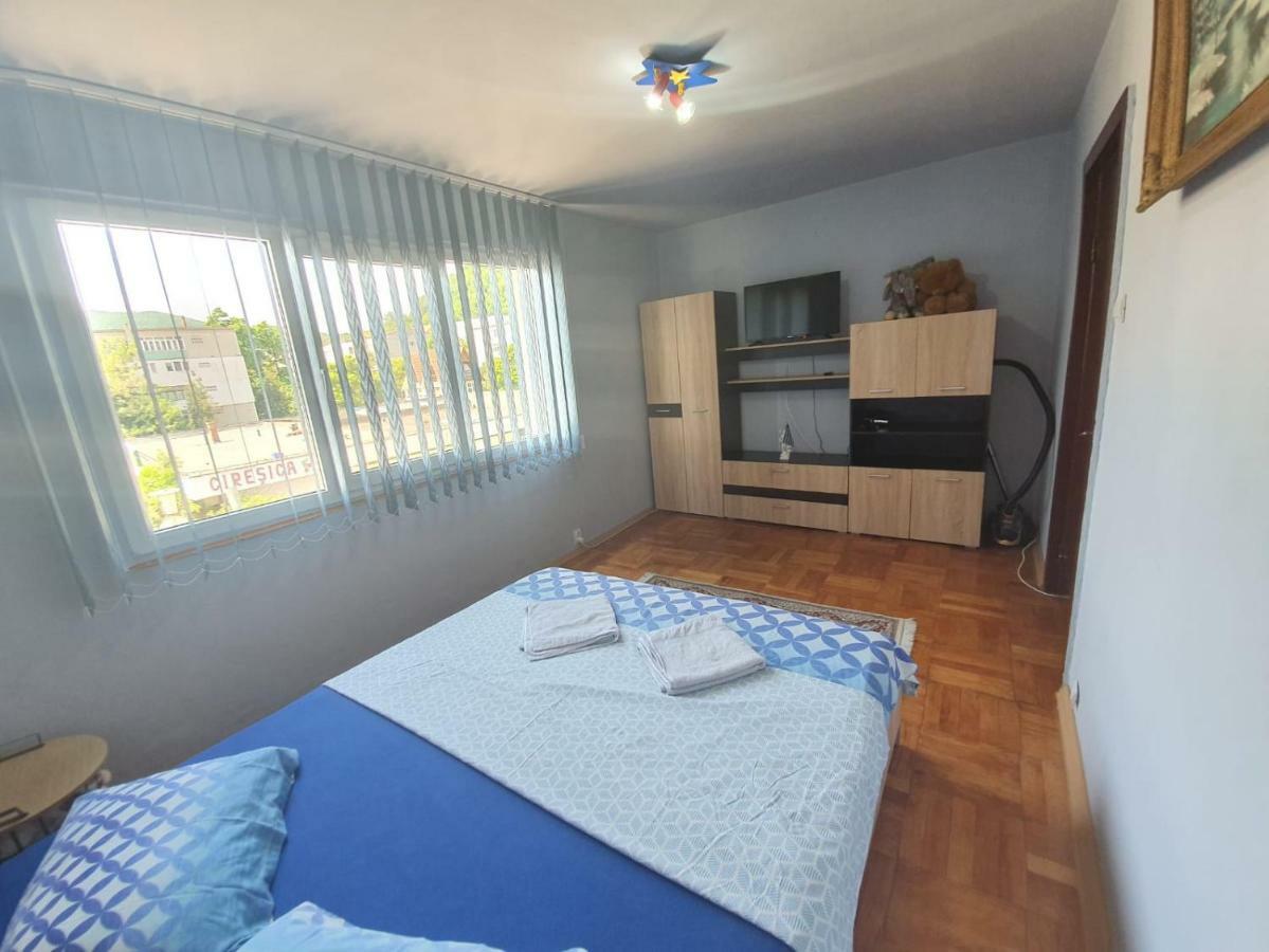 Apartament Denis Leilighet Orşova Eksteriør bilde