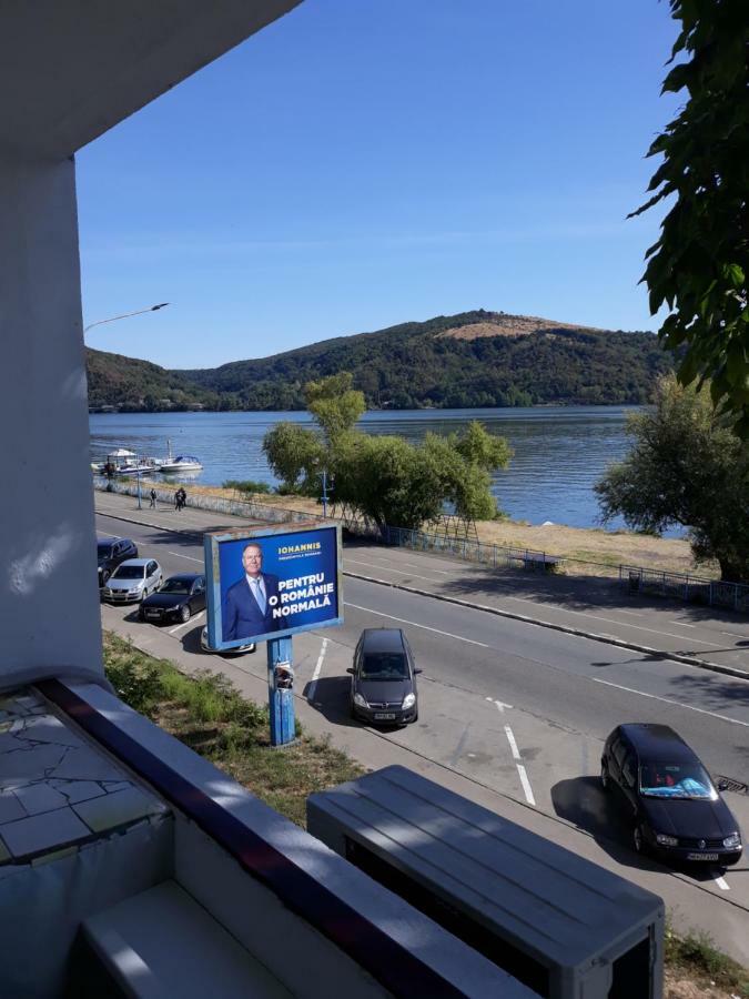 Apartament Denis Leilighet Orşova Eksteriør bilde